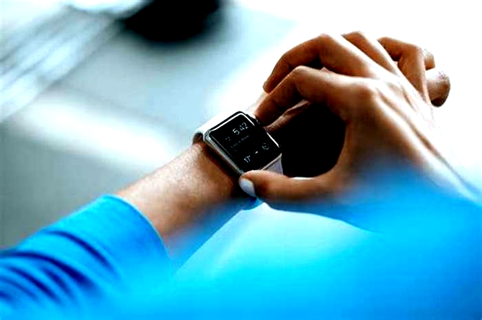 The Role of Wearable Tech in Mobile Fitness